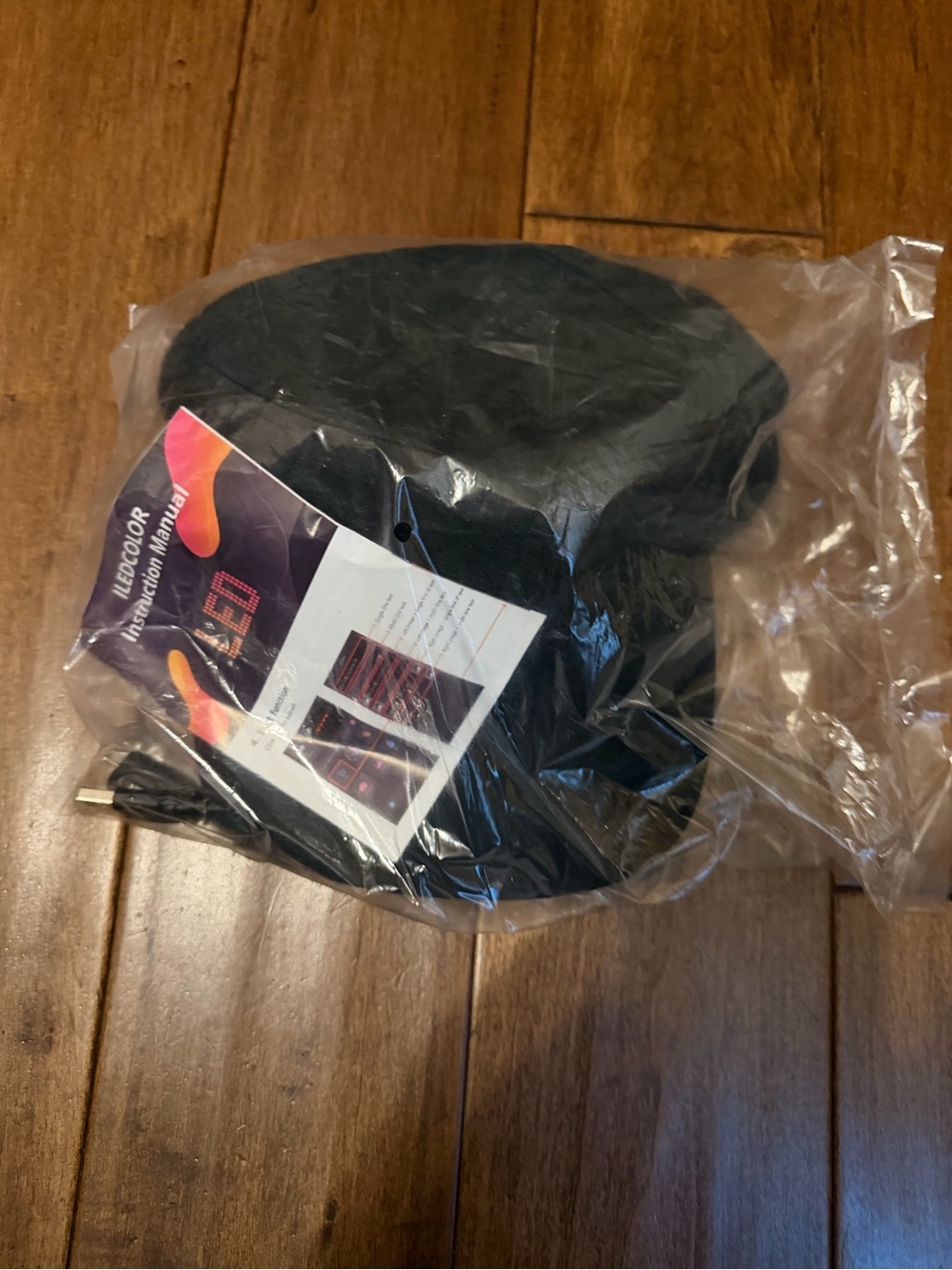Programmable LED Black Snapback Hat - Picture 4 of 4